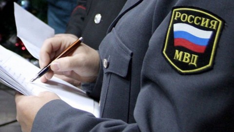 Полицейские задержали подозреваемого в краже денег с банковского счета в Приморье